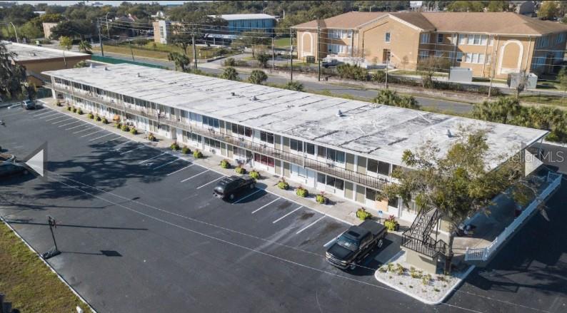 Image 6 of 7 For 515 Bon Air Street 245