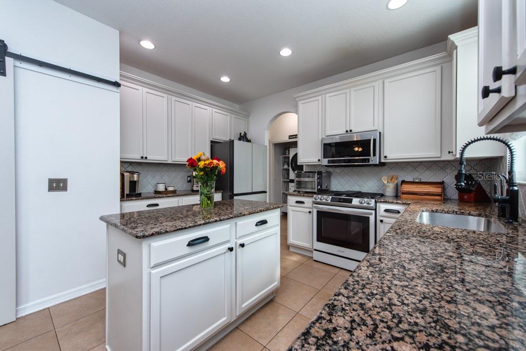 Image 10 of 44 For 2525 Cross More Street