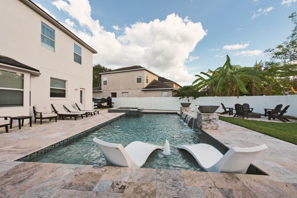 Image 3 of 44 For 2525 Cross More Street