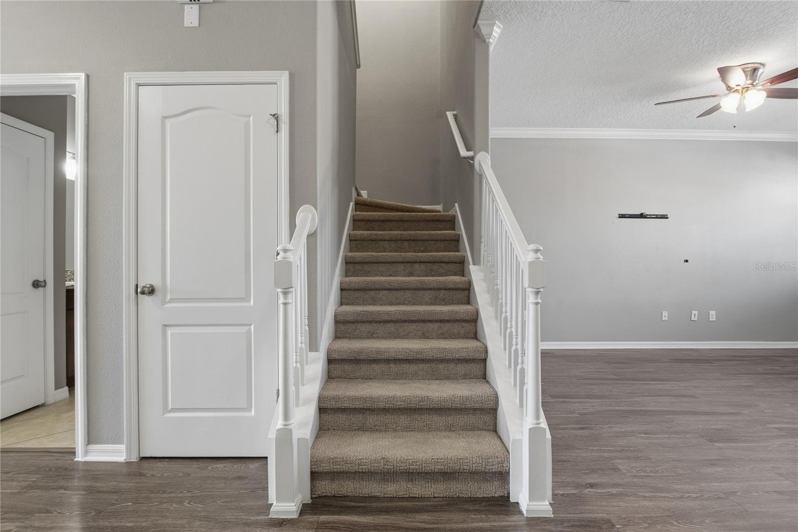 Listing photo id 16 for 4320 Fennwood Court