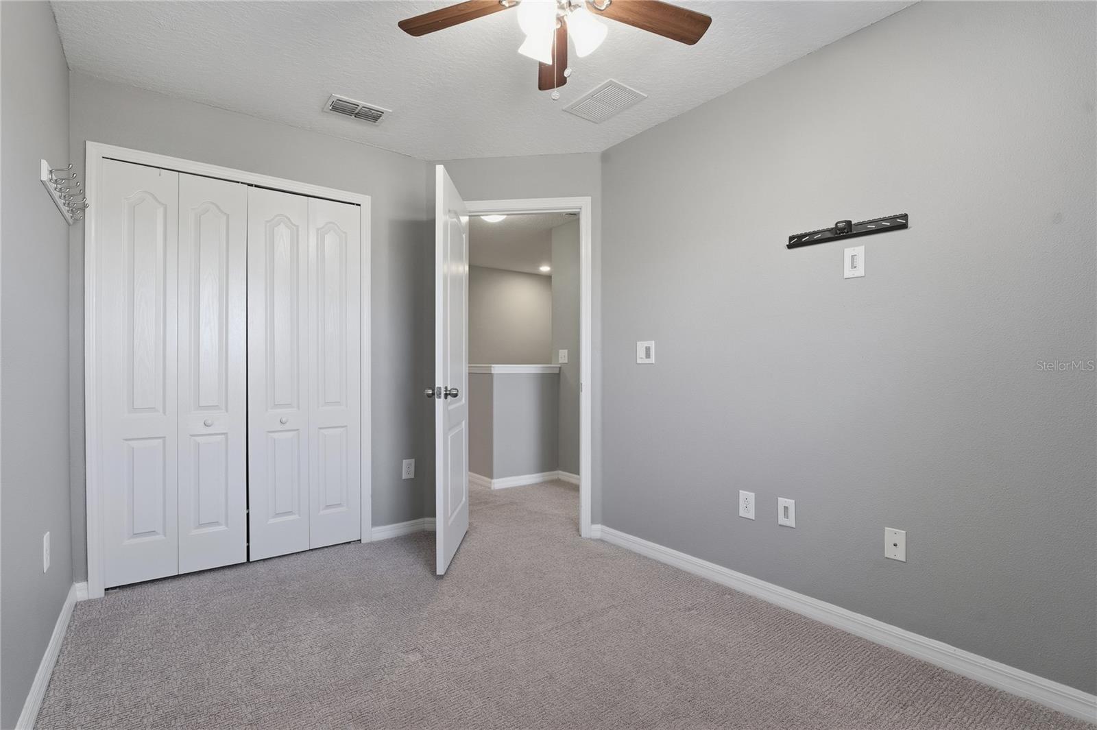 Listing photo id 22 for 4320 Fennwood Court