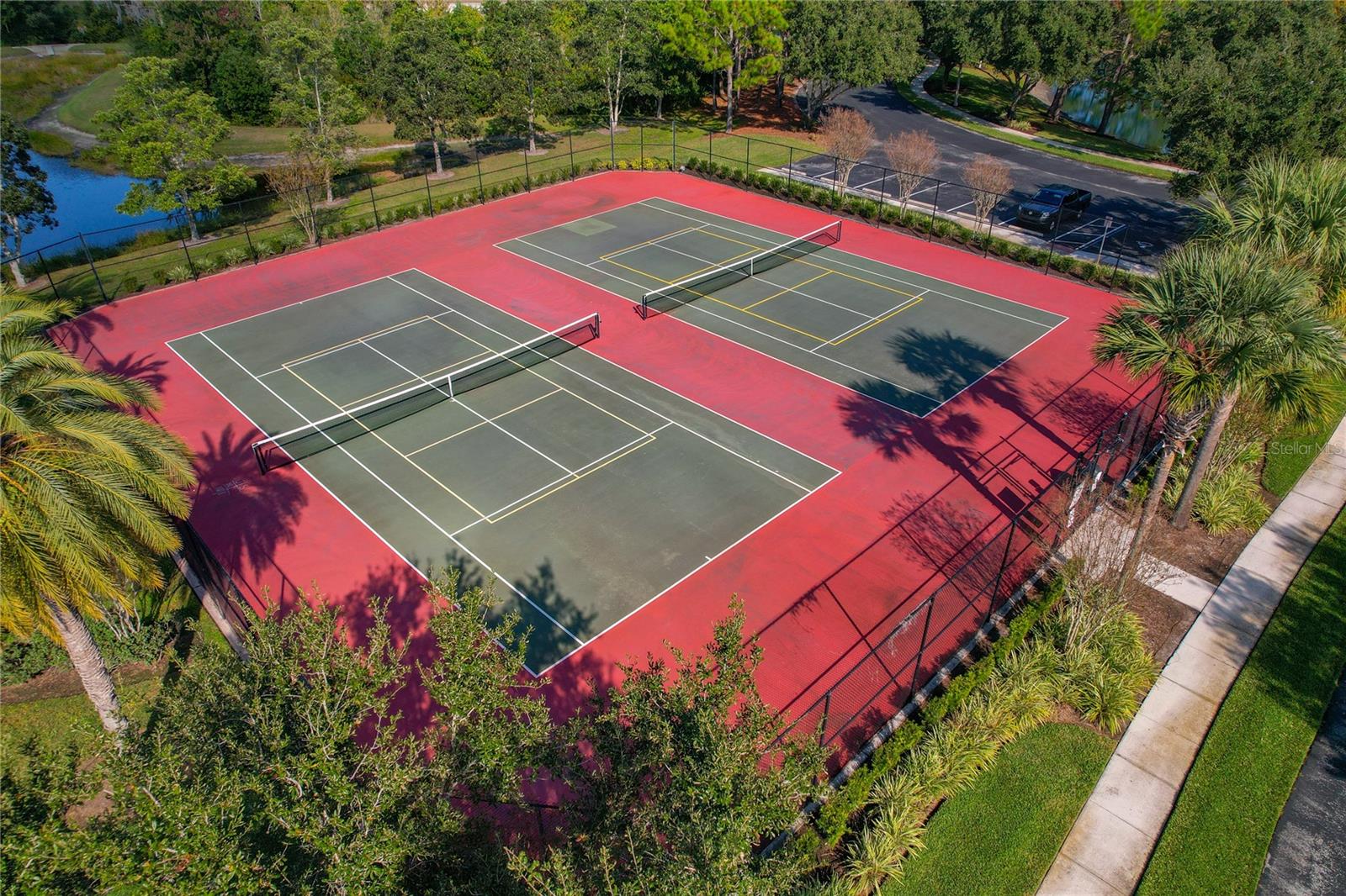 Listing photo id 43 for 4320 Fennwood Court