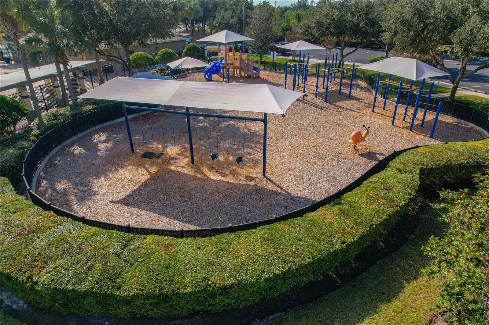 Listing photo id 48 for 4320 Fennwood Court