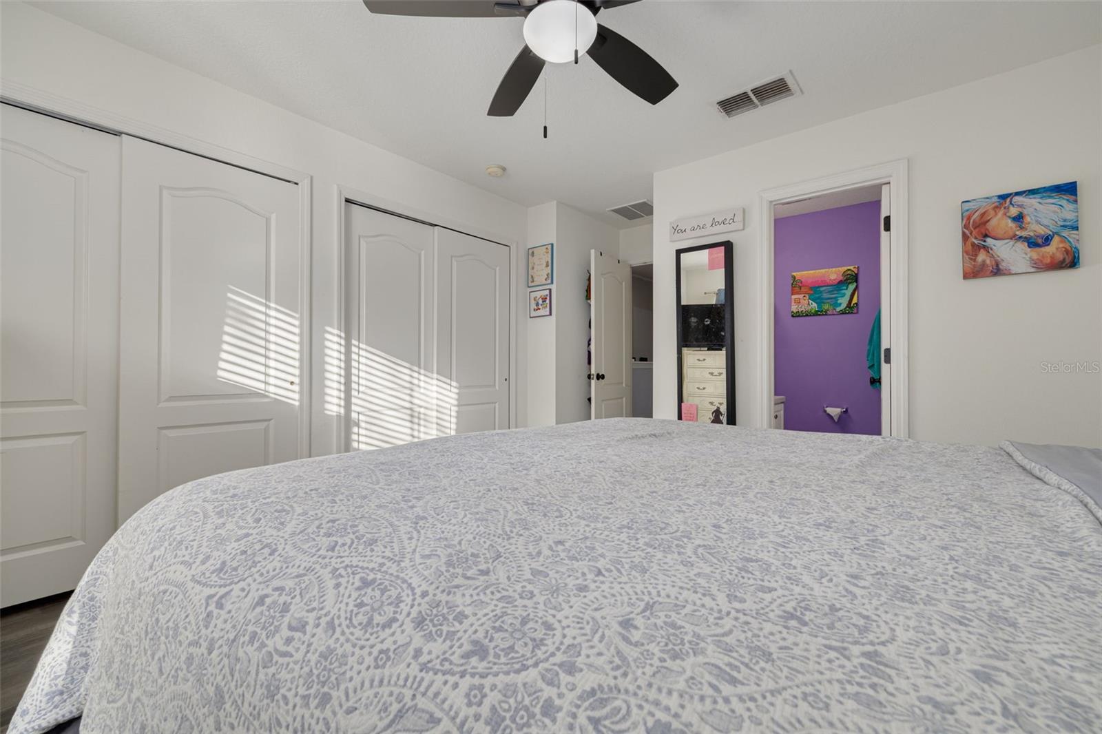 Listing photo id 12 for 2096 Sun Down Drive