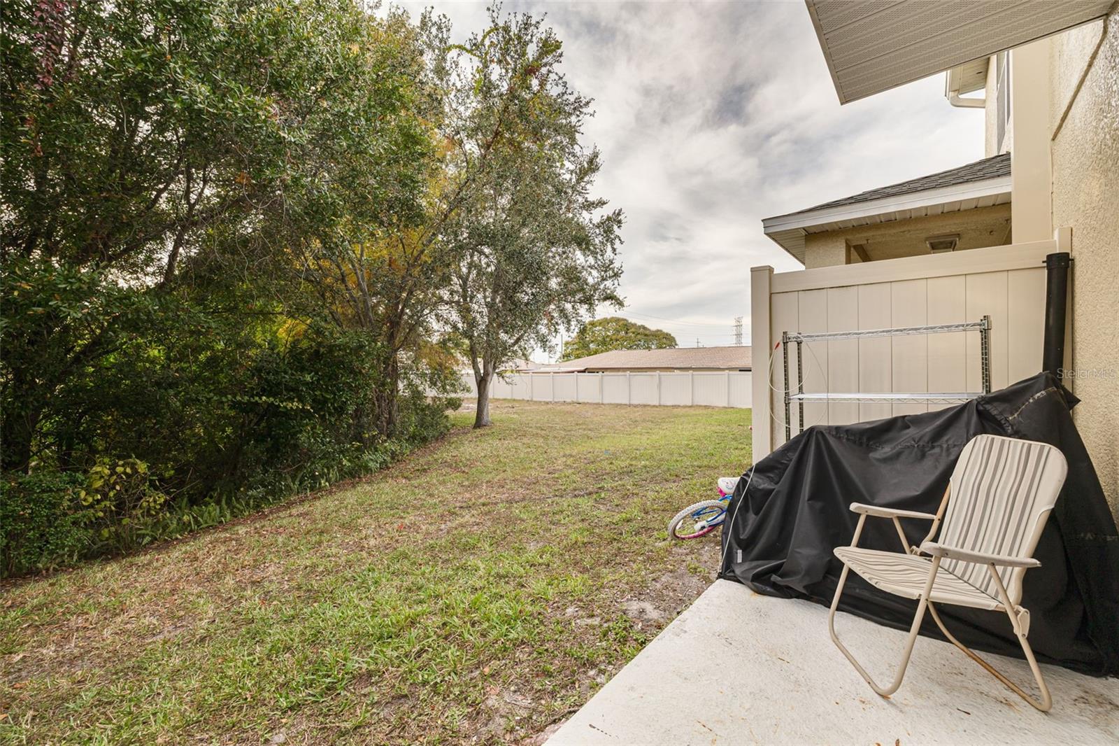 Listing photo id 19 for 2096 Sun Down Drive
