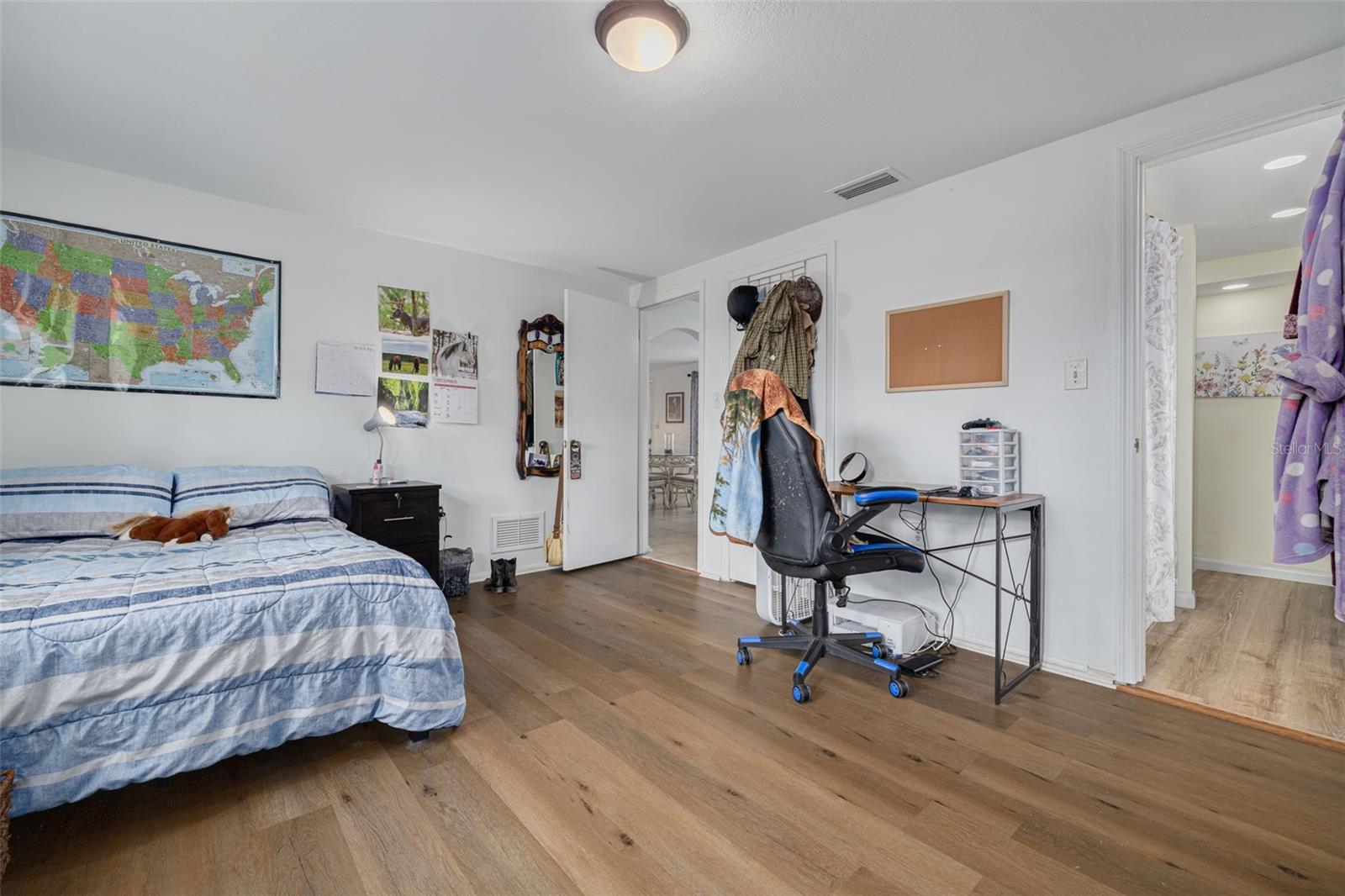 Image 15 of 29 For 3322 Fairmount Drive