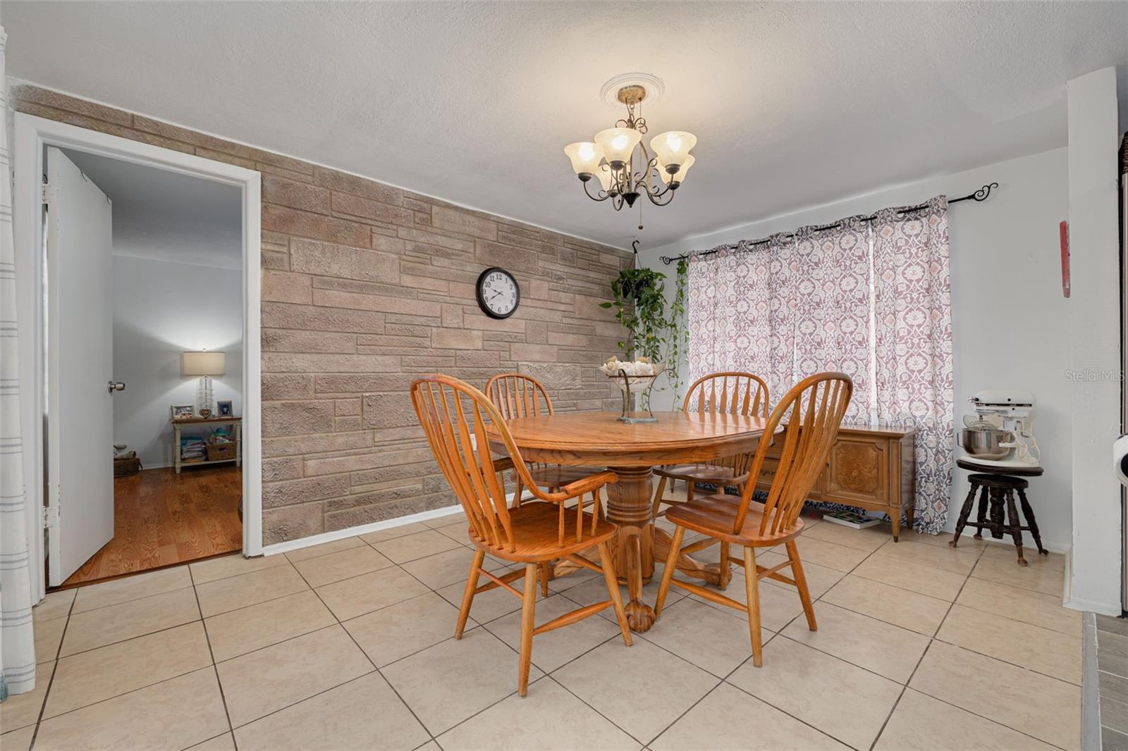 Image 21 of 29 For 3322 Fairmount Drive