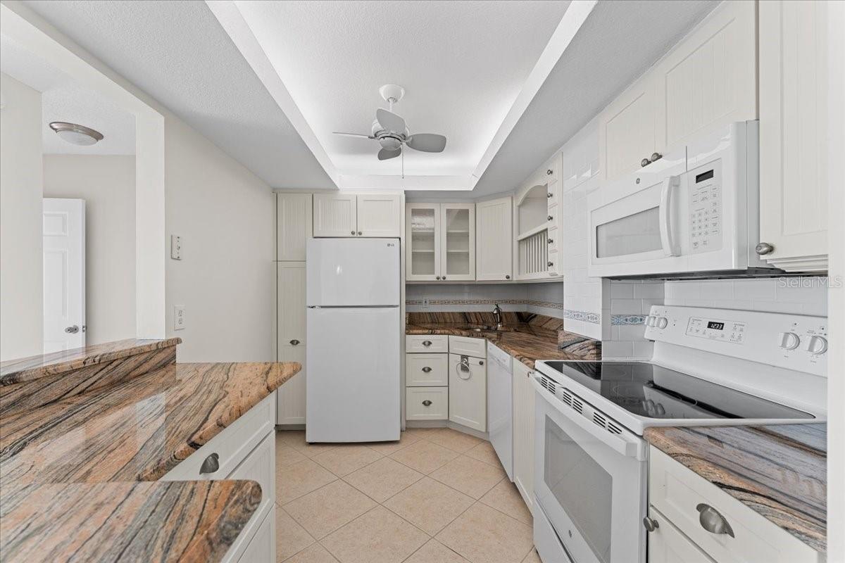 Image 10 of 44 For 4900 Brittany Drive S 812