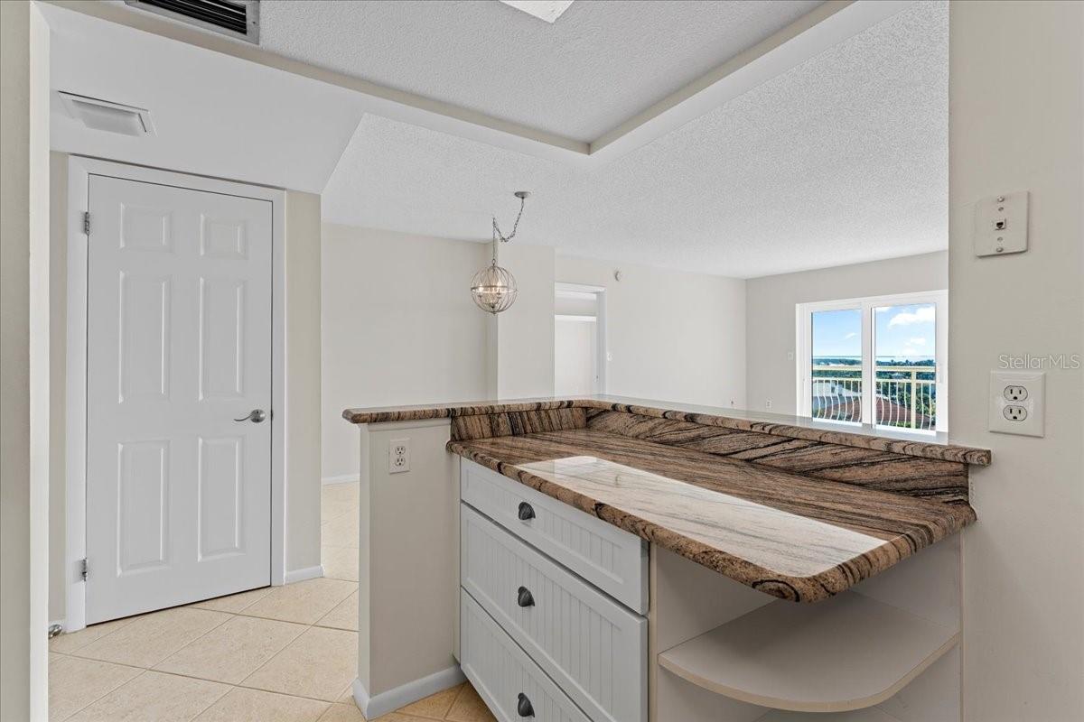 Image 11 of 44 For 4900 Brittany Drive S 812