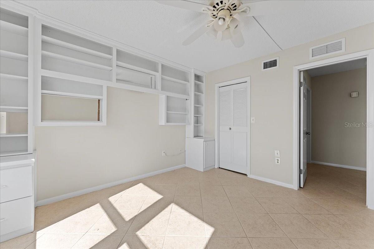 Image 29 of 44 For 4900 Brittany Drive S 812