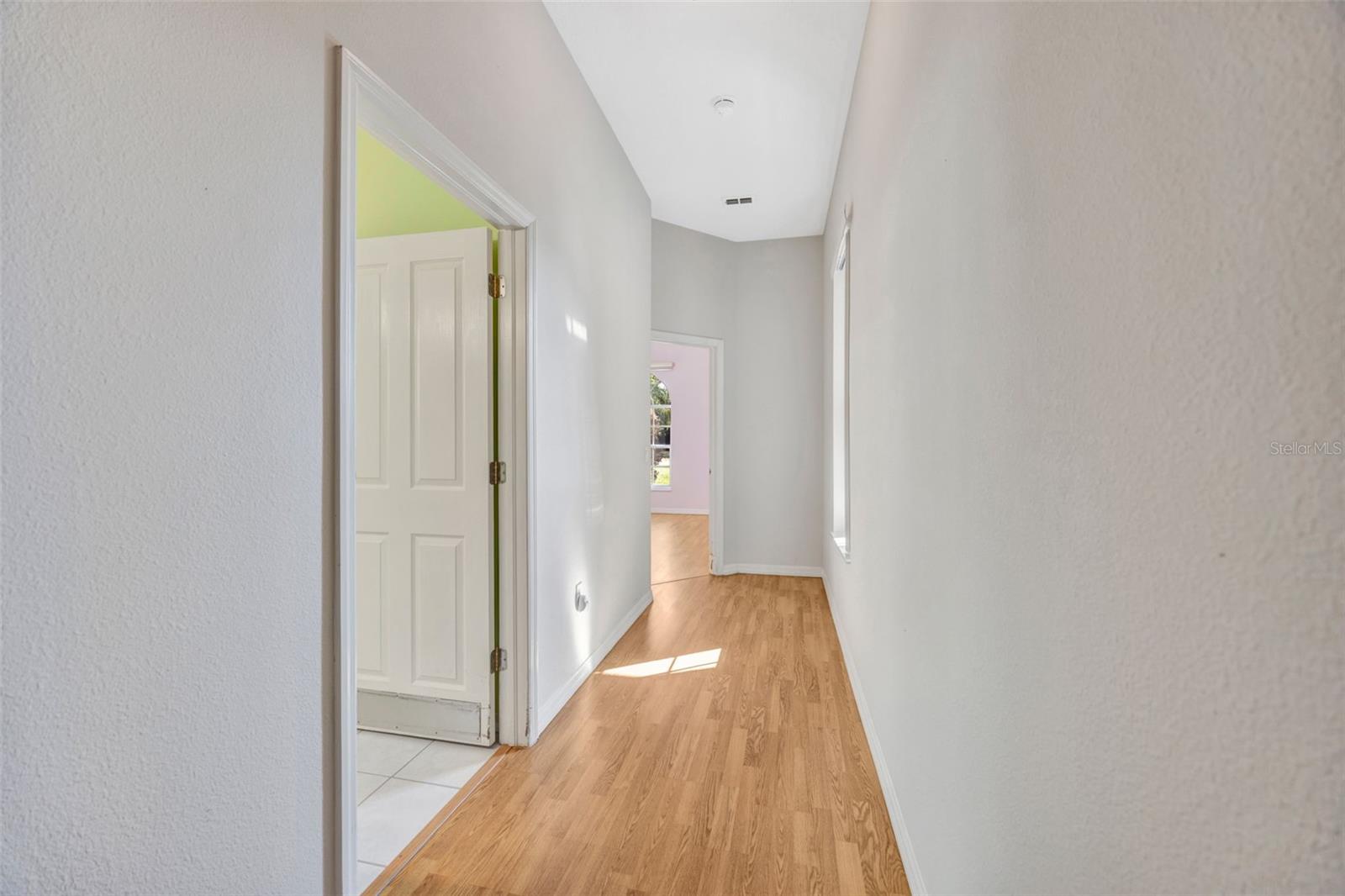 Image 15 of 63 For 305 Forest Wood Court