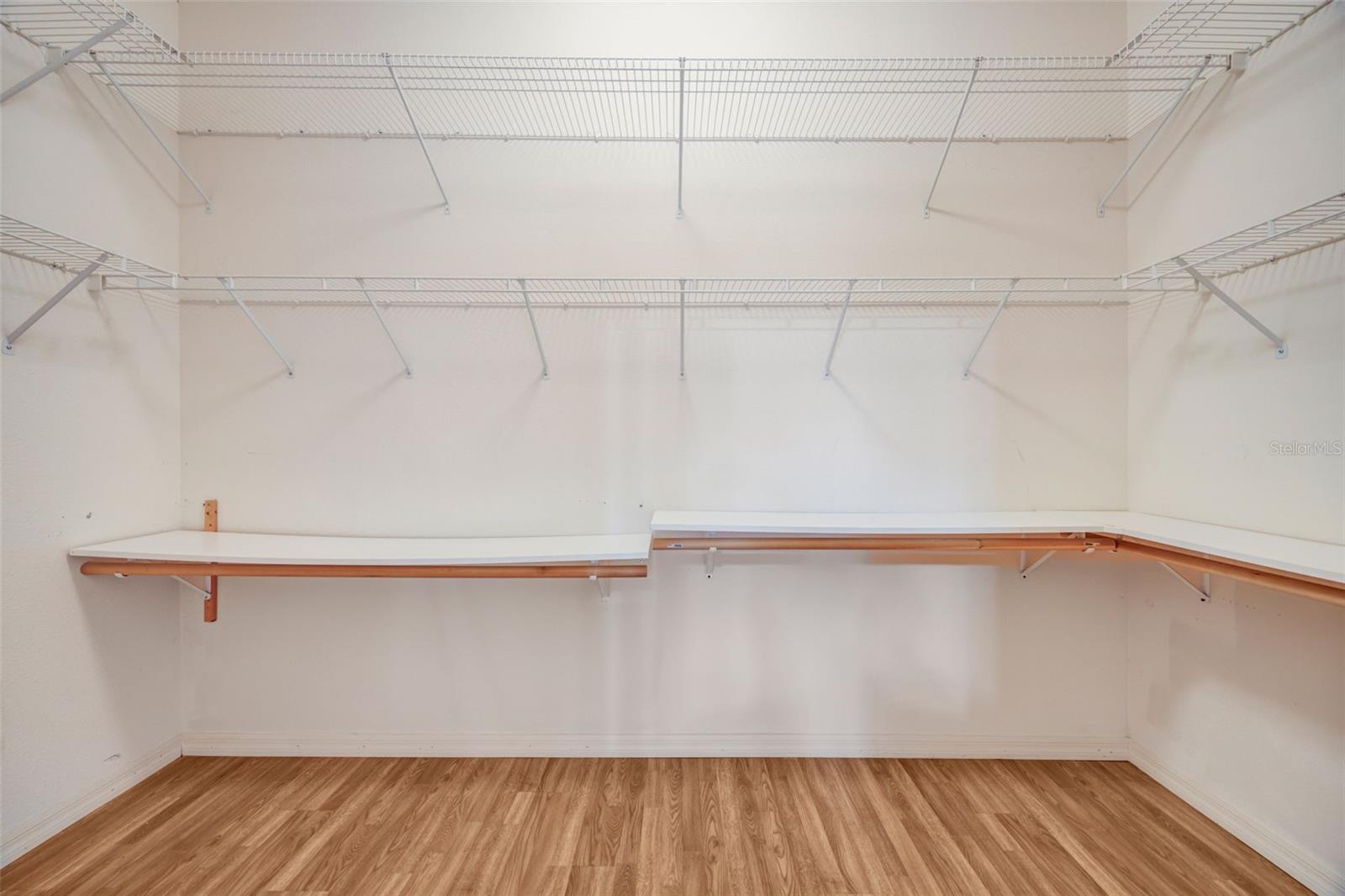 Image 18 of 63 For 305 Forest Wood Court