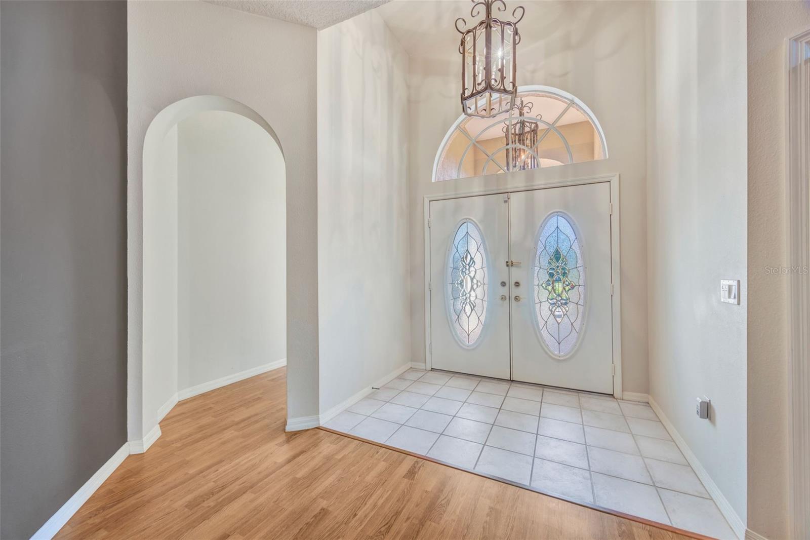 Image 8 of 63 For 305 Forest Wood Court