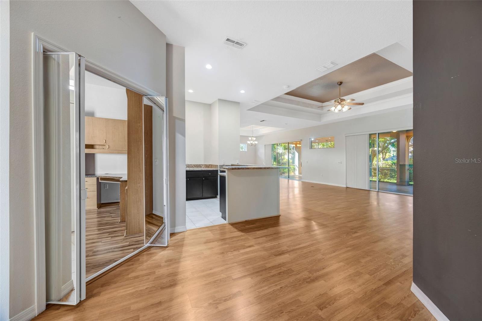 Image 9 of 63 For 305 Forest Wood Court