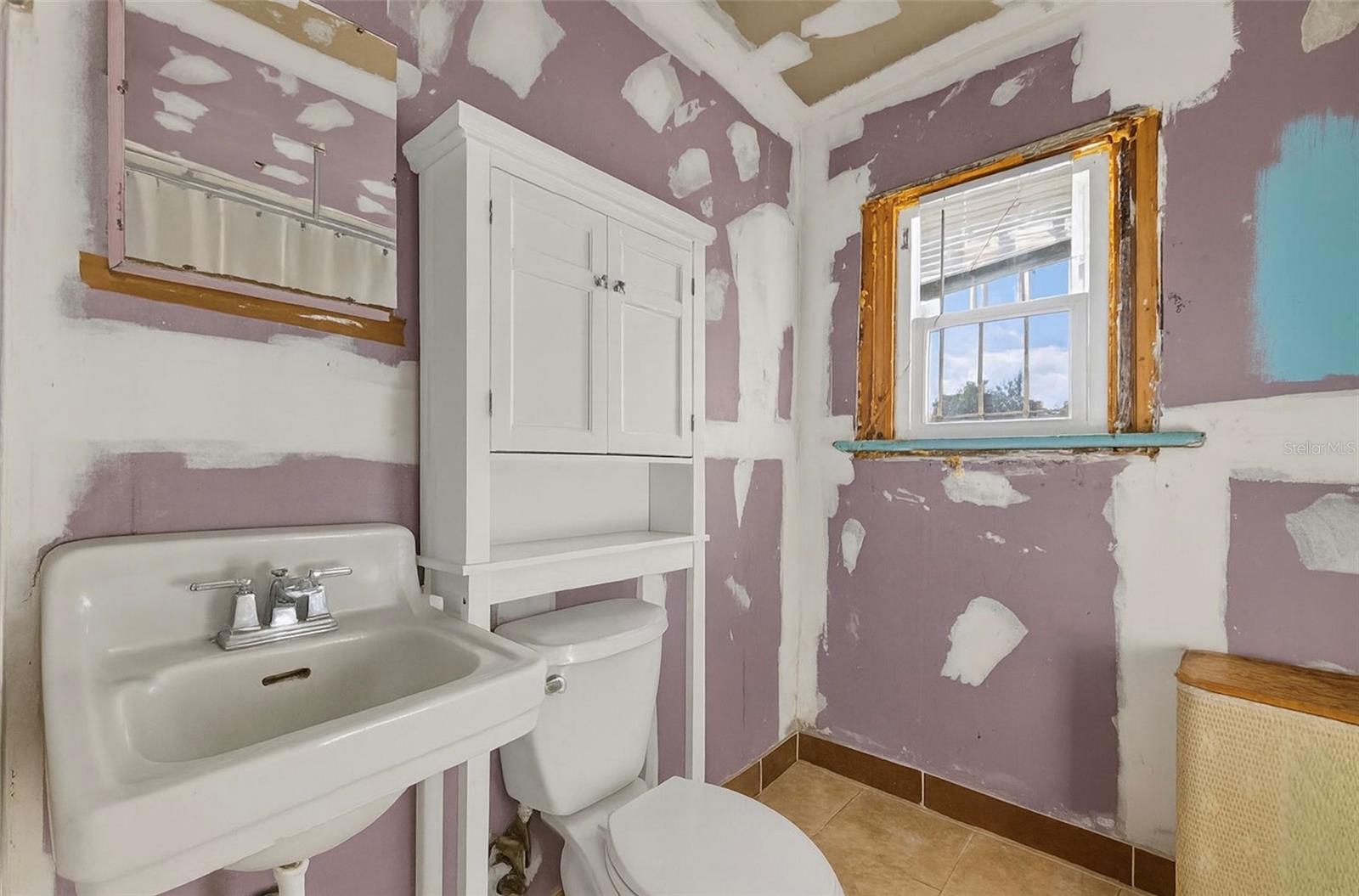 Image 17 of 37 For 531 16th Street S