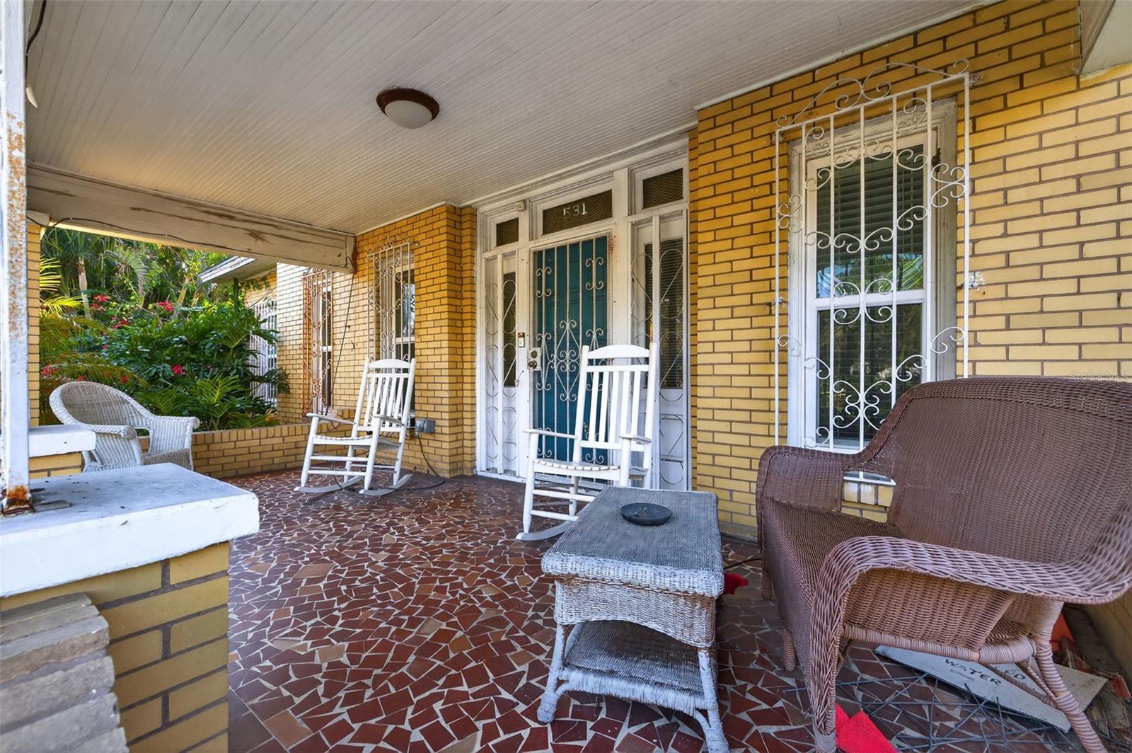 Image 4 of 37 For 531 16th Street S