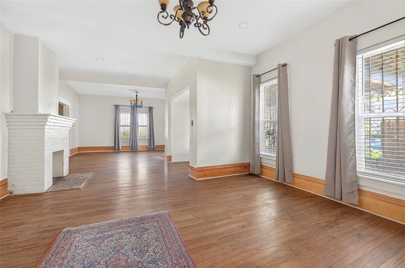 Image 5 of 37 For 531 16th Street S