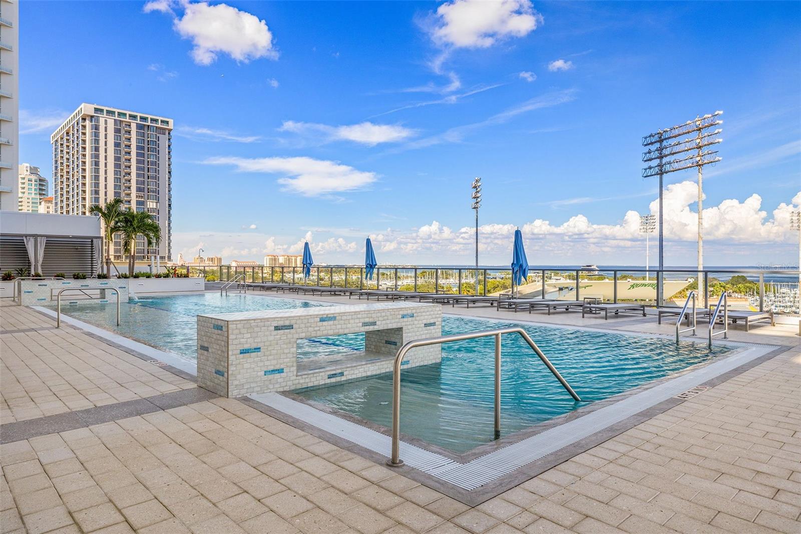 Image 27 of 31 For 301 1st Street S 1006