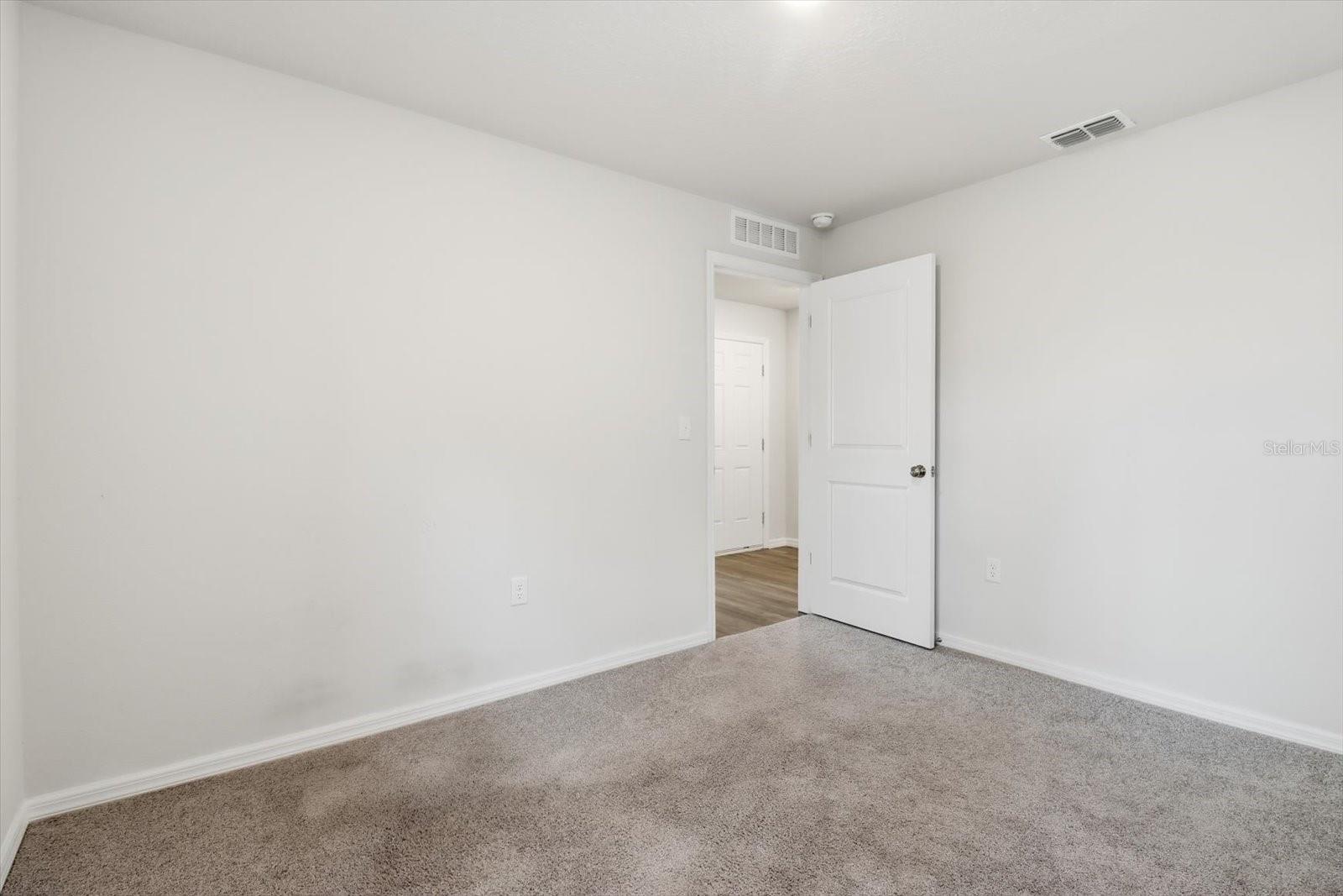 Image 17 of 31 For 6652 Bedstrow Boulevard