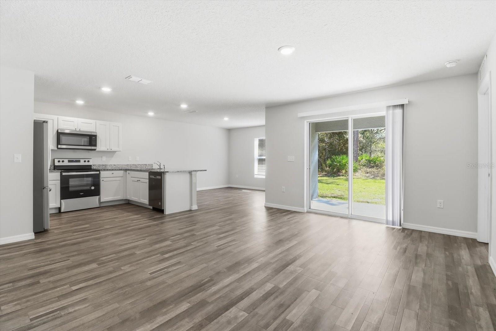 Image 6 of 31 For 6652 Bedstrow Boulevard