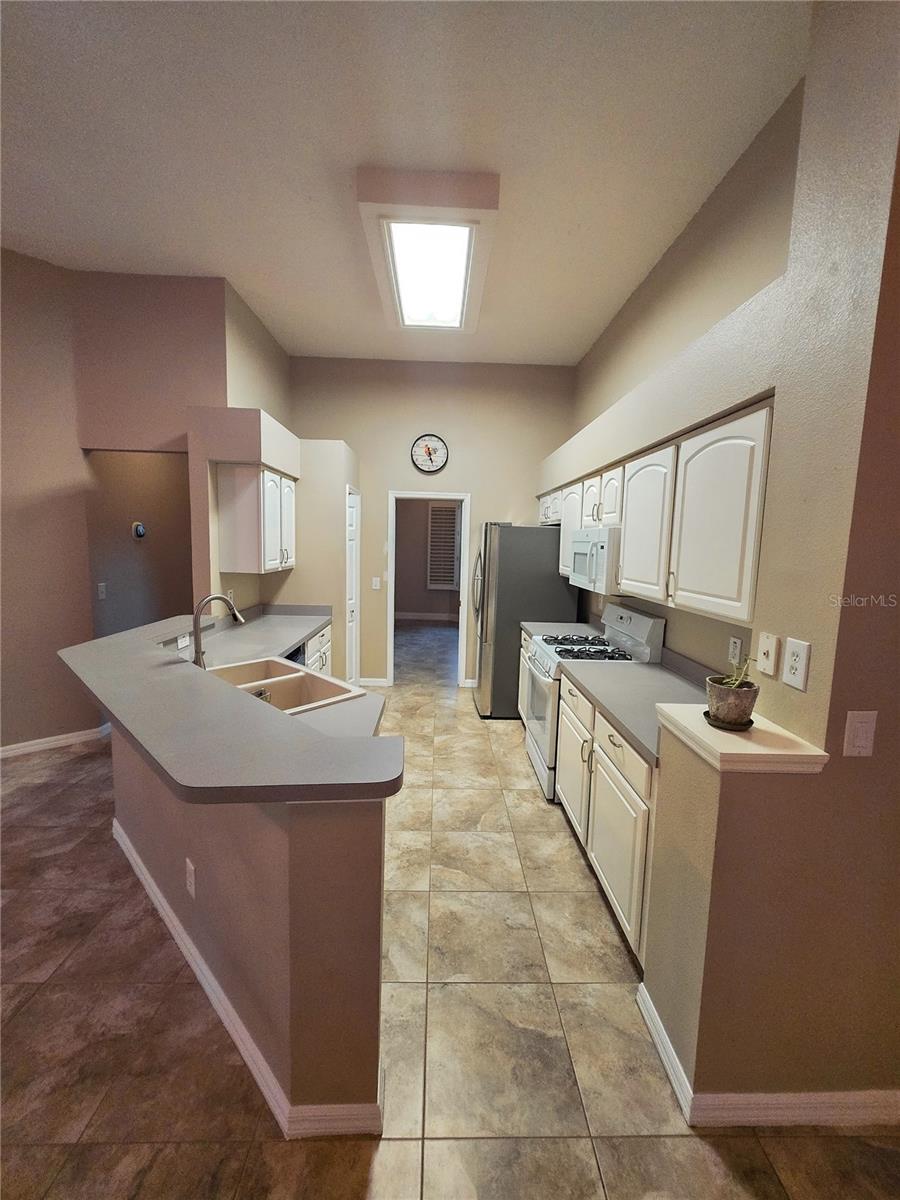 Image 38 of 98 For 10118 Cannon Drive