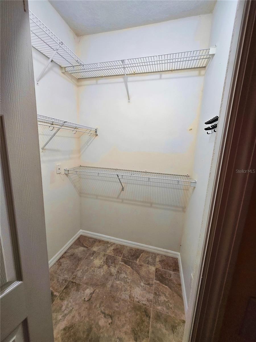 Image 57 of 98 For 10118 Cannon Drive