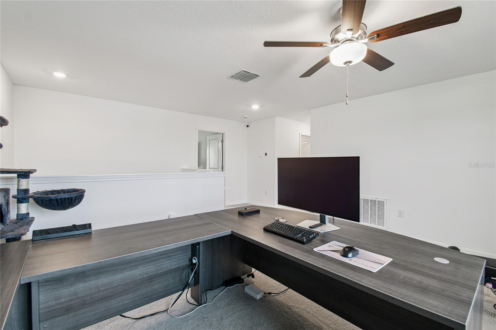 Image 20 of 44 For 8789 Little Bluestem Drive