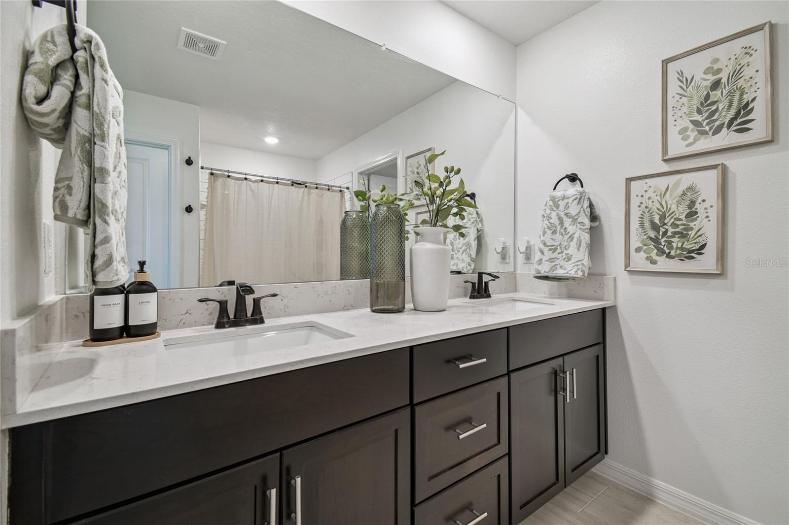 Image 24 of 44 For 8789 Little Bluestem Drive