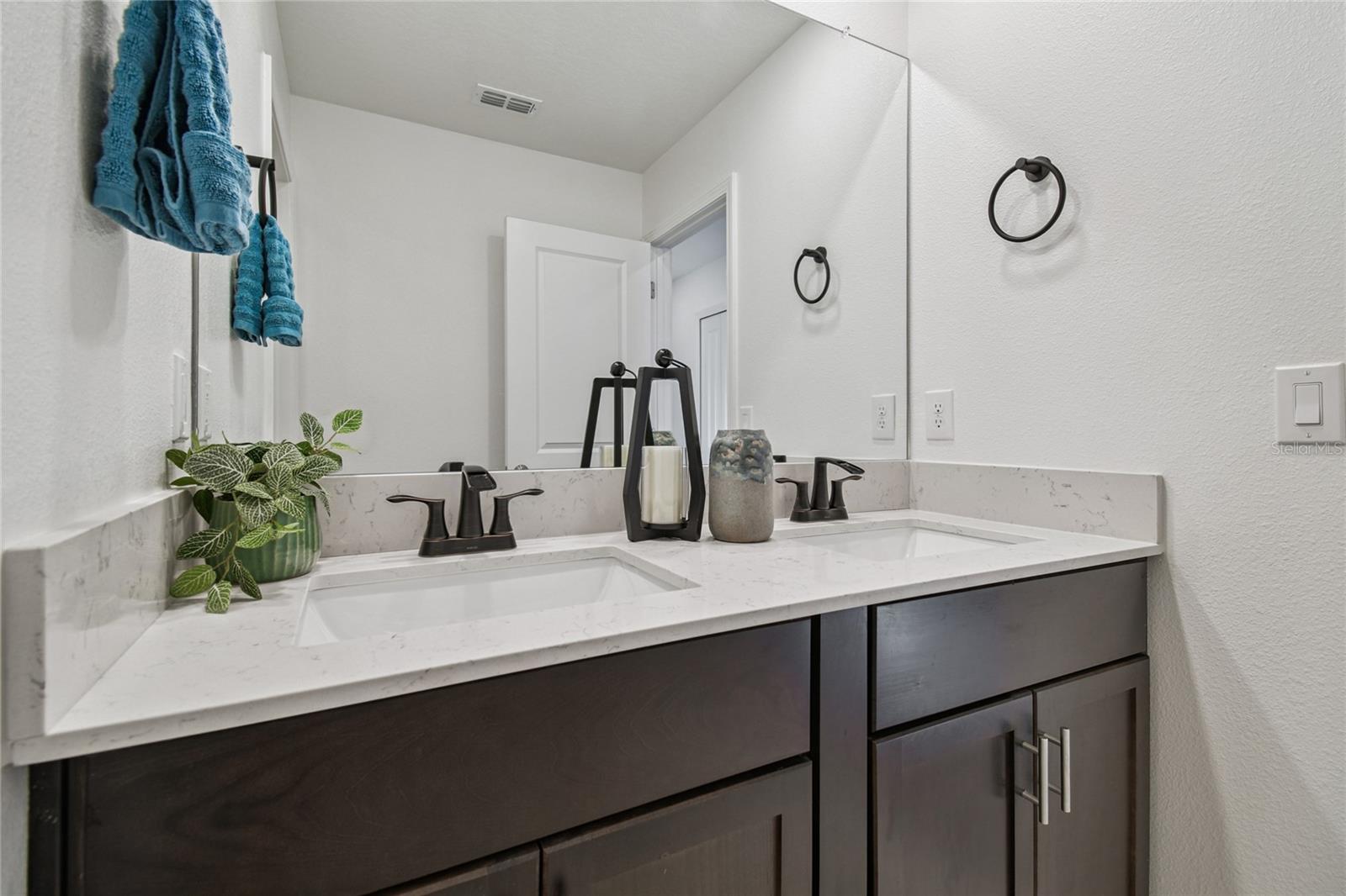 Image 34 of 44 For 8789 Little Bluestem Drive