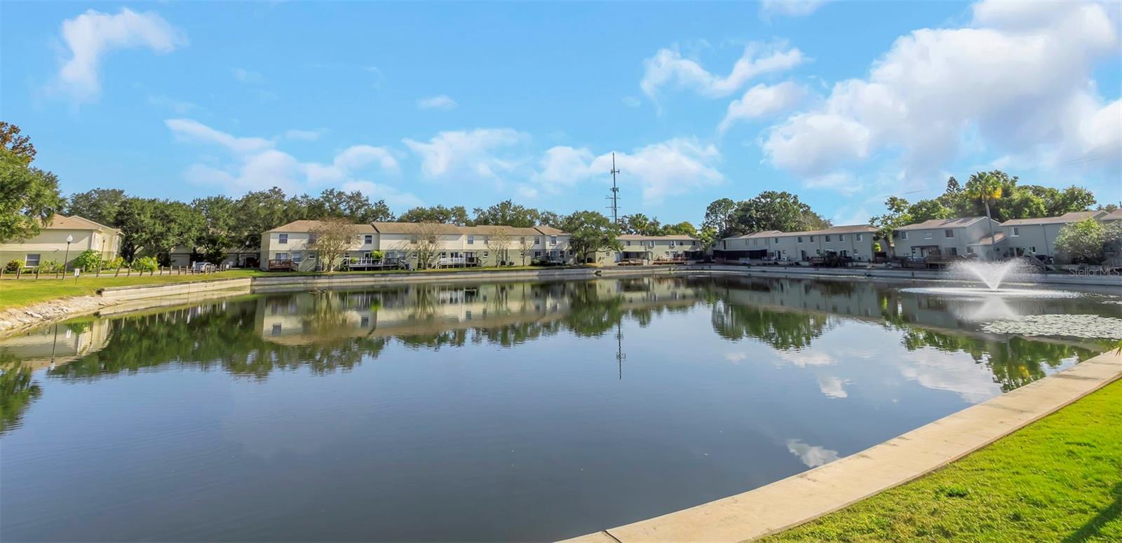 Image 8 of 49 For 1407 Adams Circle W