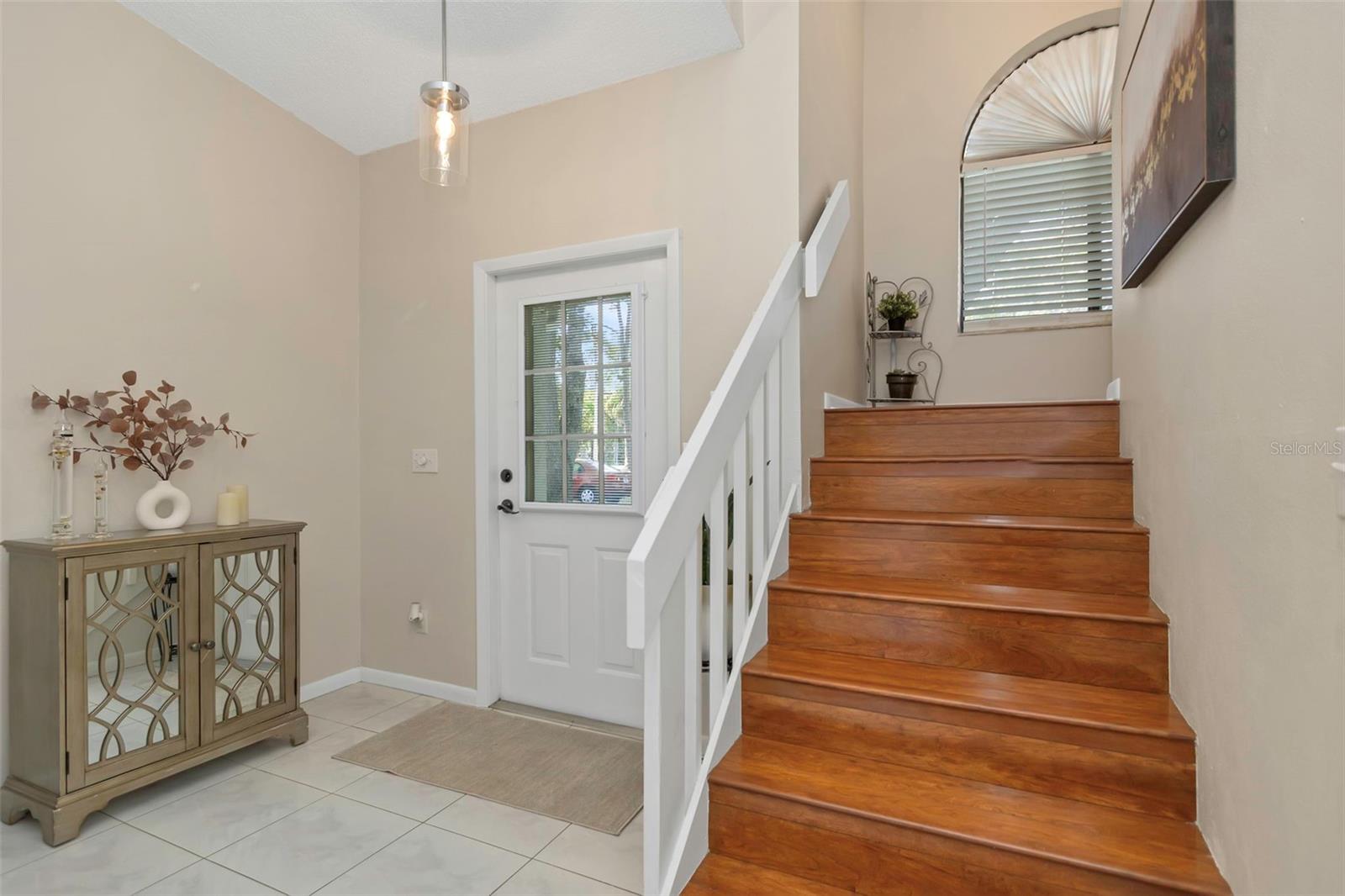 Image 9 of 49 For 1407 Adams Circle W