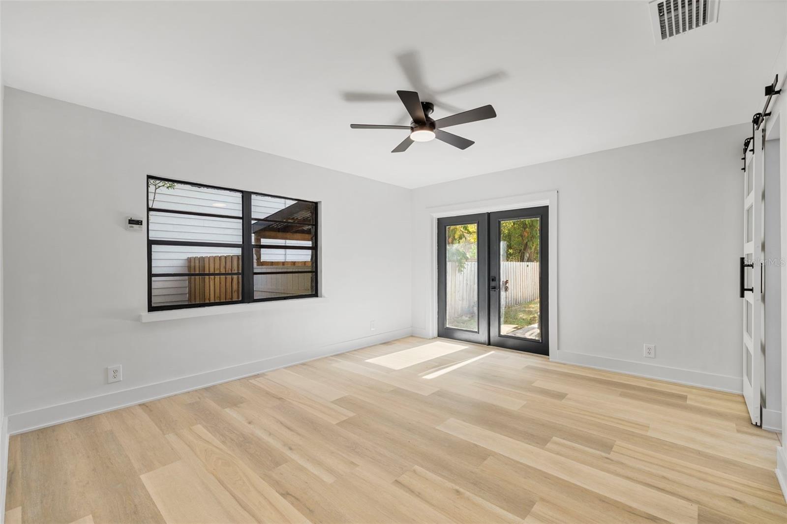 Image 14 of 71 For 3406 Swann Avenue