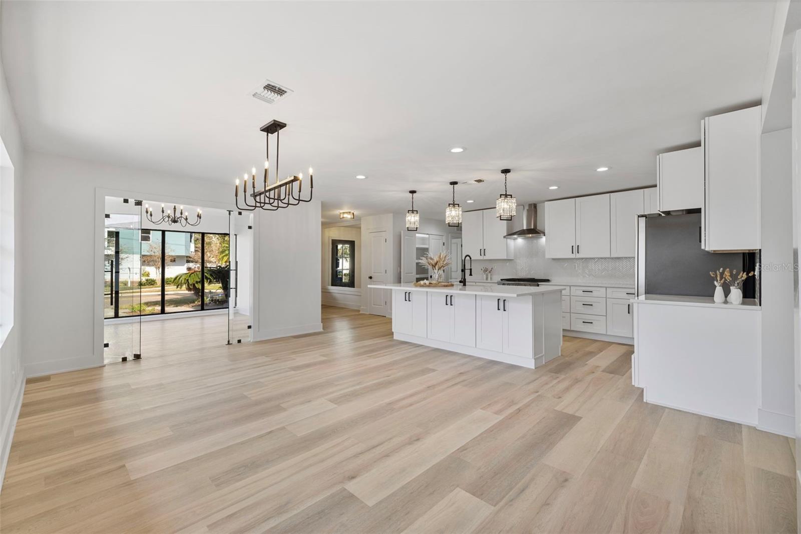 Image 23 of 71 For 3406 Swann Avenue