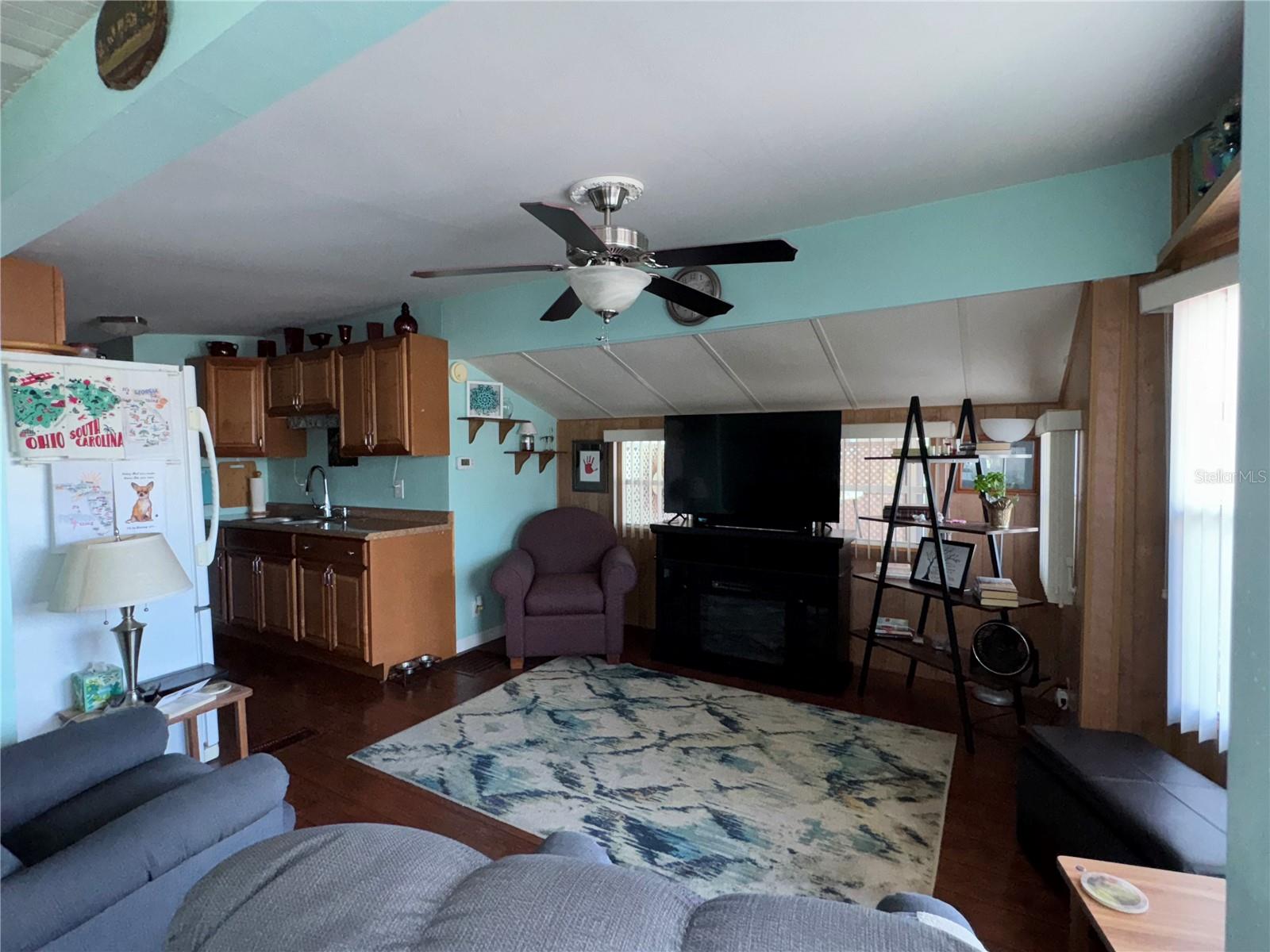 Image 4 of 34 For 35220 Condominium Boulevard 25