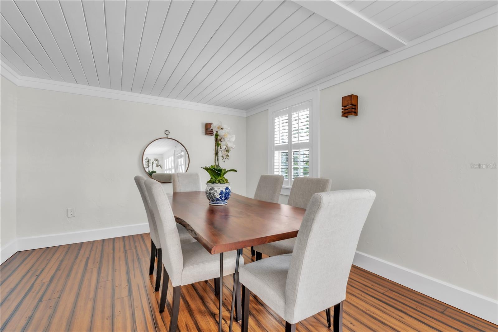 Image 10 of 29 For 3018 Jackson Street N