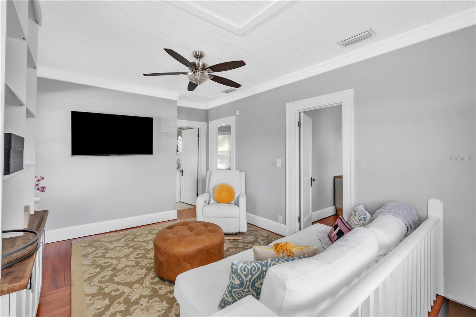 Image 17 of 29 For 3018 Jackson Street N