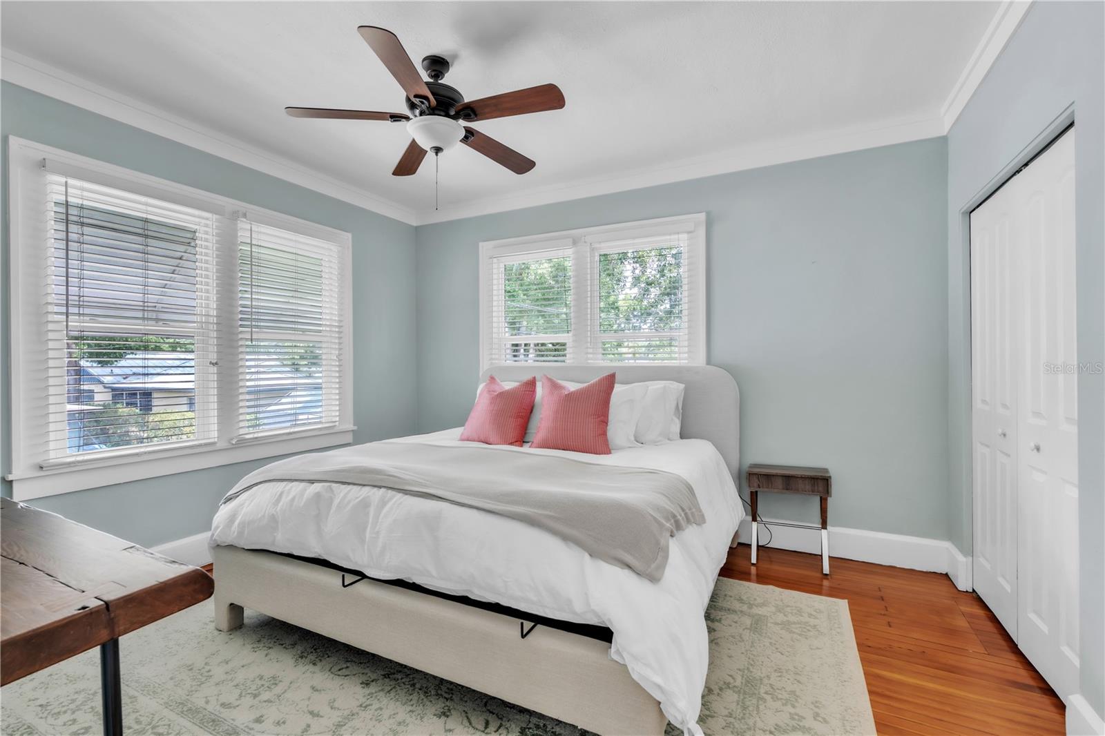 Image 19 of 29 For 3018 Jackson Street N