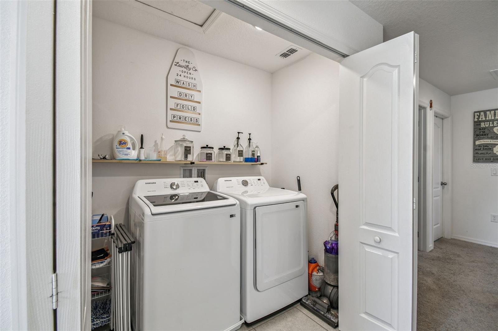 Image 14 of 37 For 518 Ingleside Lane