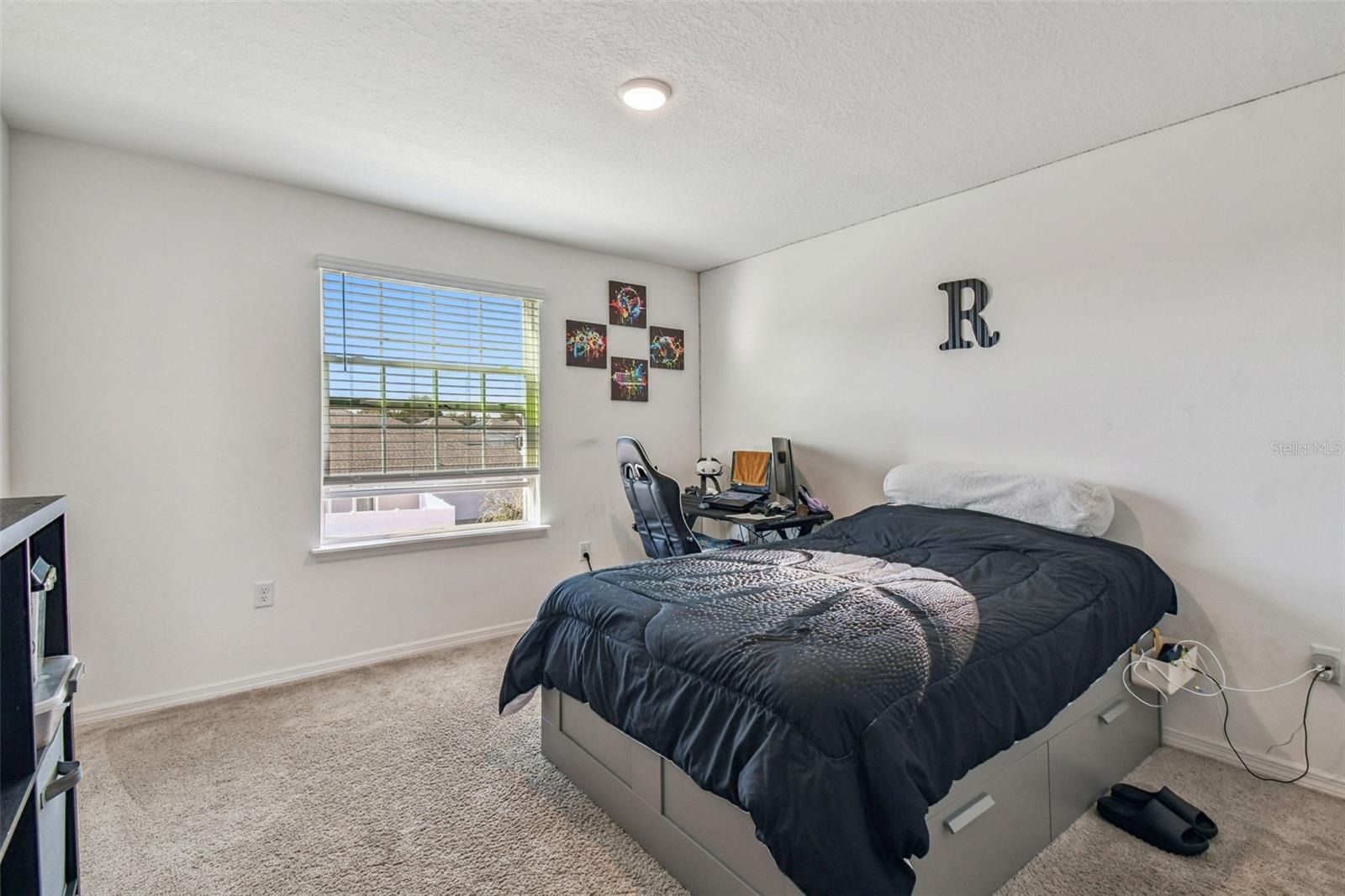 Image 23 of 37 For 518 Ingleside Lane