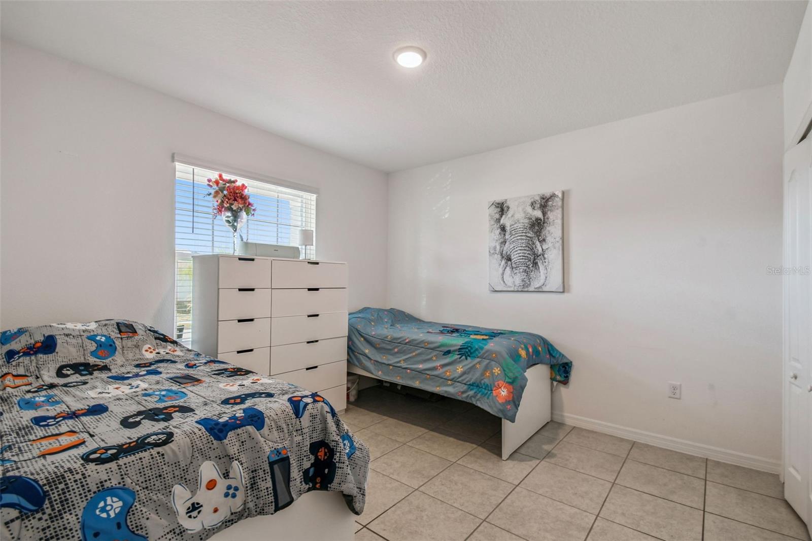 Image 28 of 37 For 518 Ingleside Lane