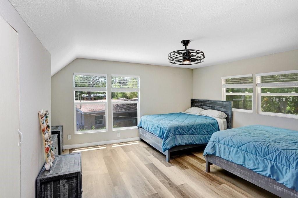 Image 10 of 27 For 7208 Ola Avenue