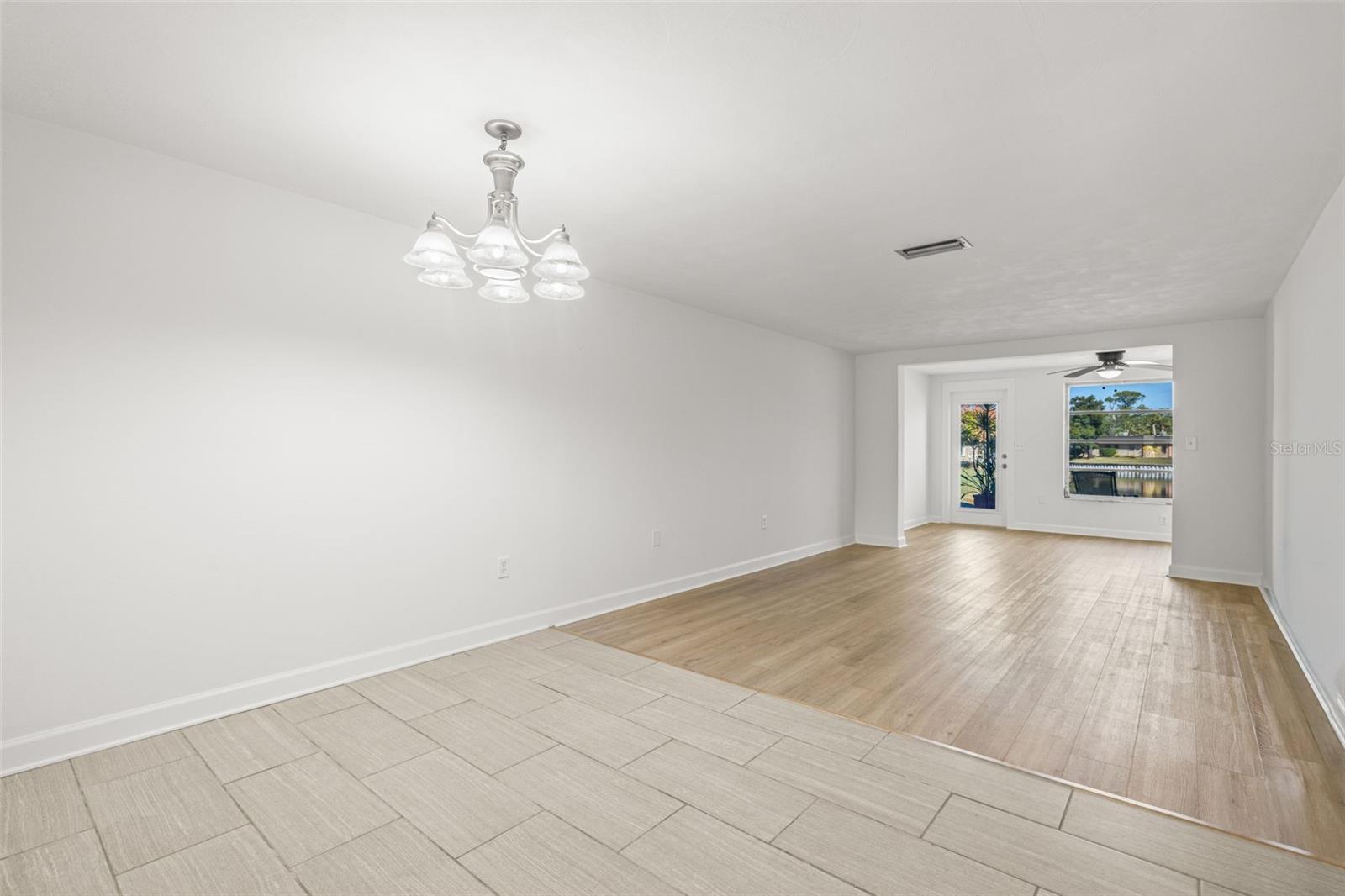 Image 11 of 43 For 4324 Summersun Drive