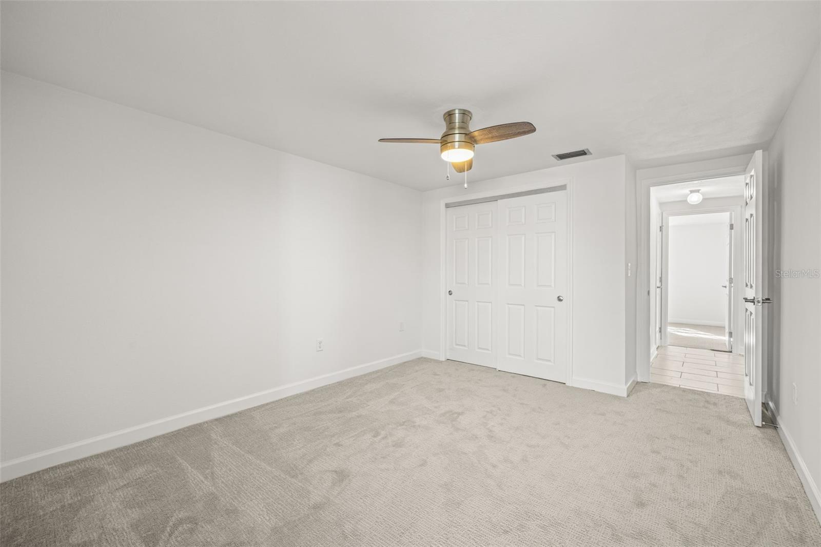 Image 21 of 43 For 4324 Summersun Drive