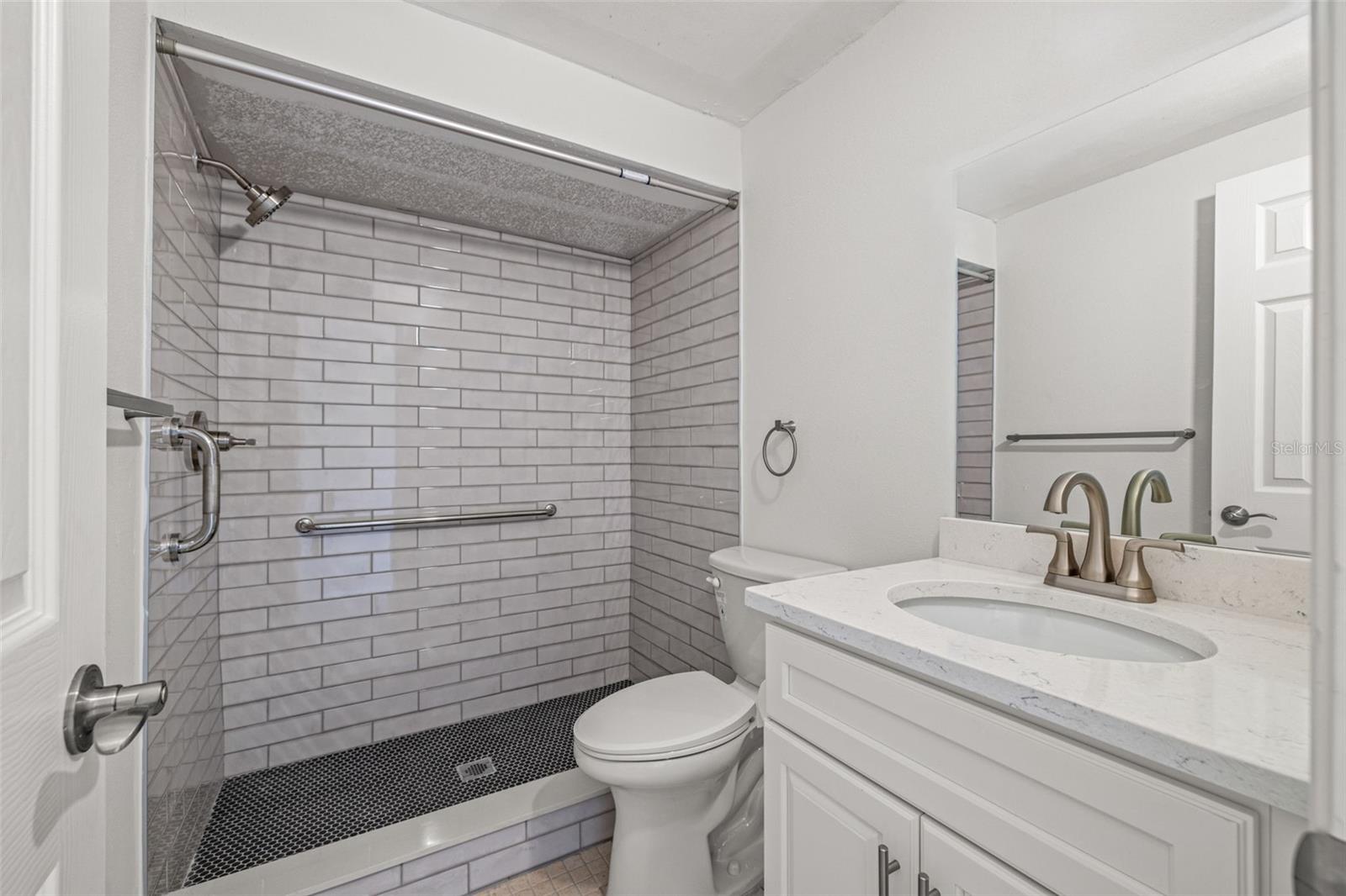 Image 23 of 43 For 4324 Summersun Drive