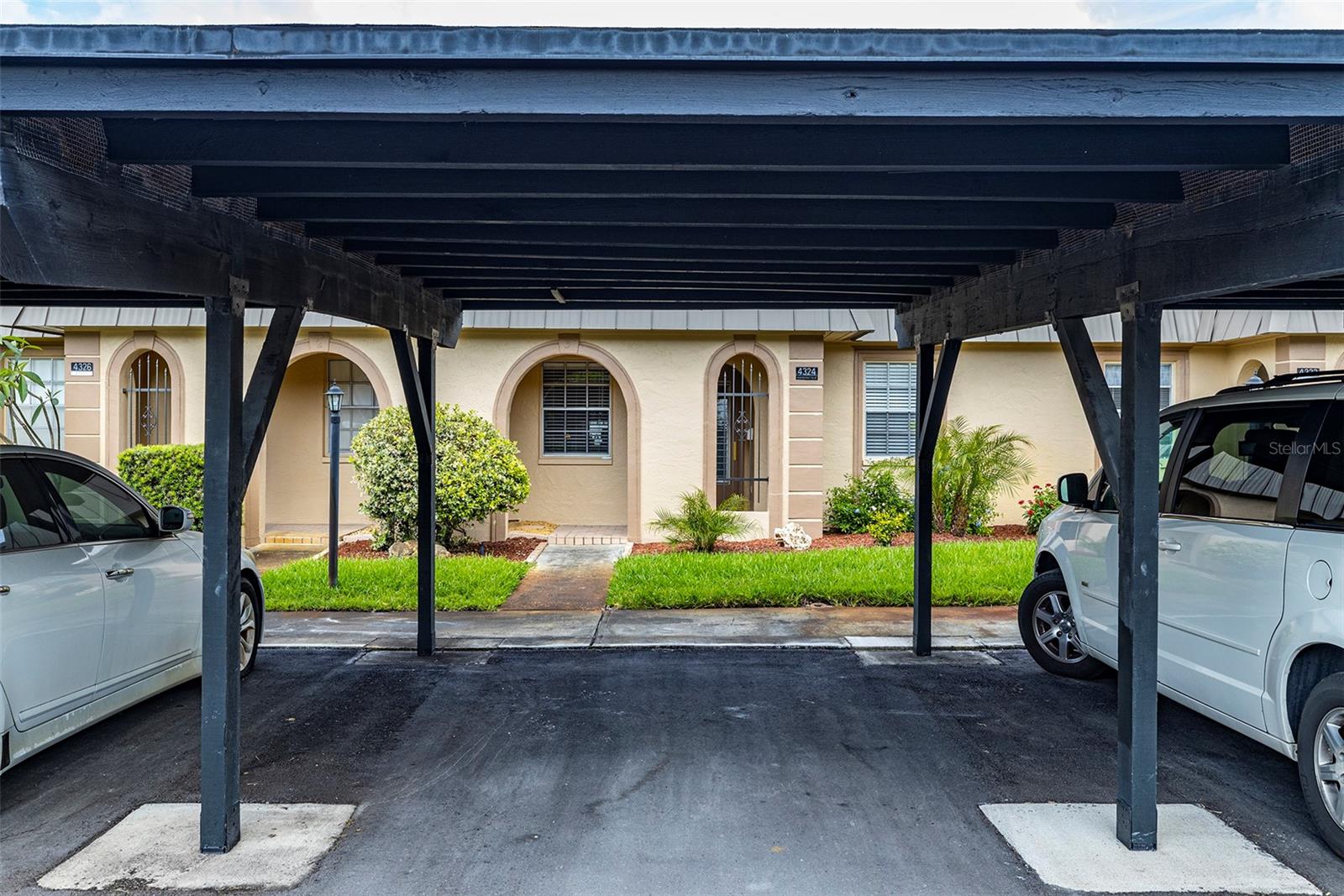 Image 34 of 43 For 4324 Summersun Drive