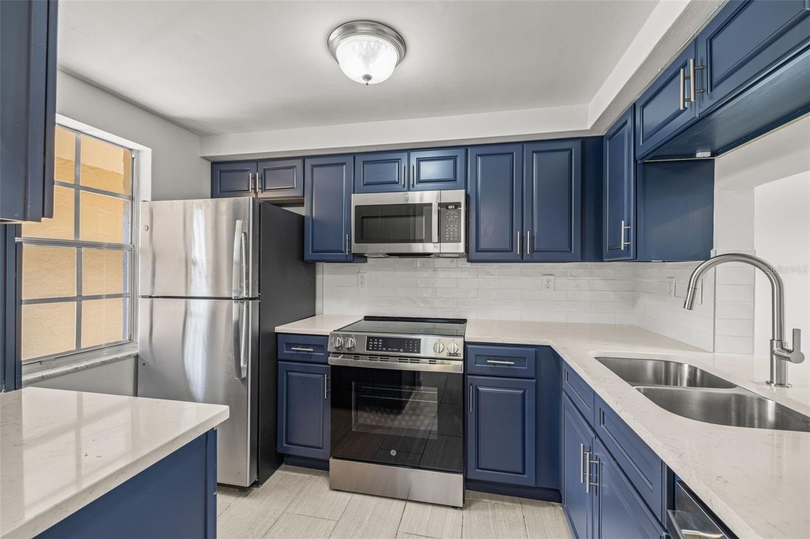 Image 8 of 43 For 4324 Summersun Drive