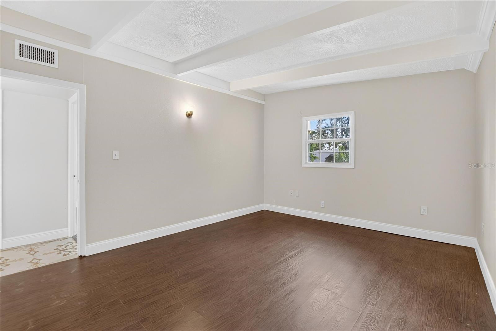 Image 12 of 15 For 7515 Tidewater Trail