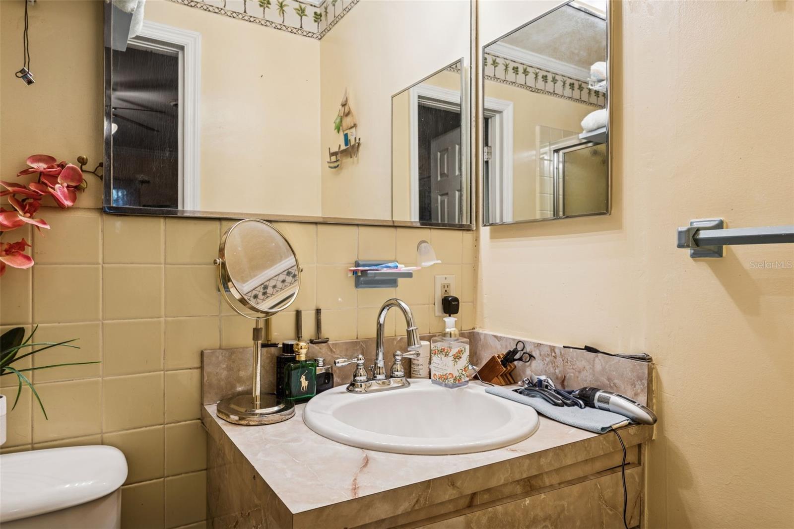 Image 19 of 33 For 305 Lauber Way