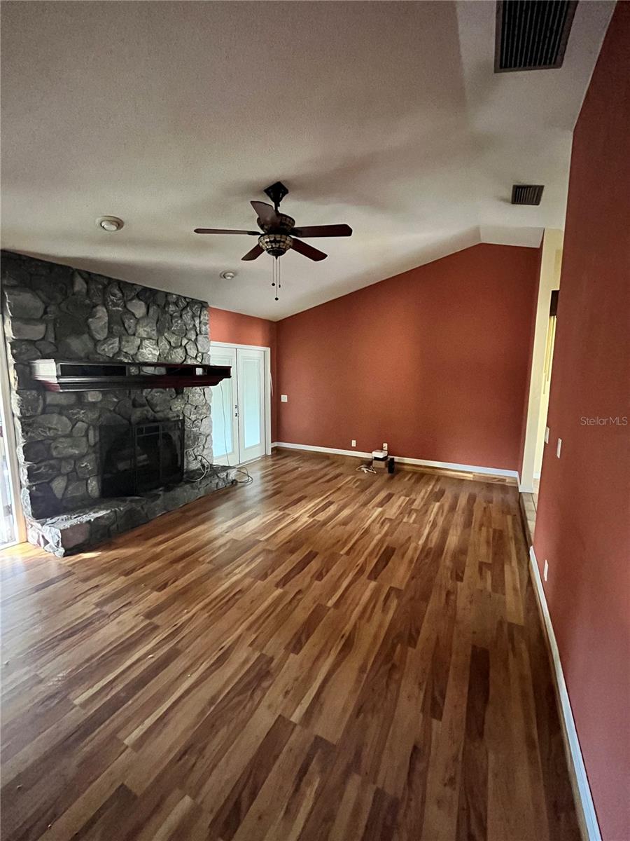 Image 8 of 24 For 941 Mill Road Lane