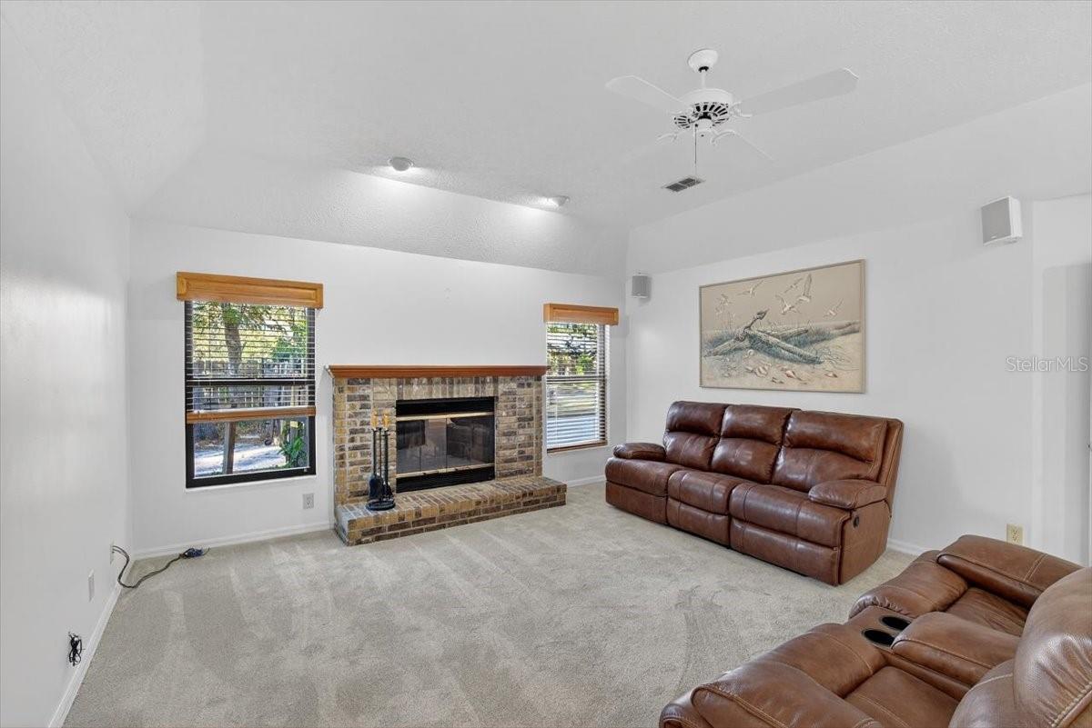 Image 32 of 70 For 11205 Kerry Hills Court